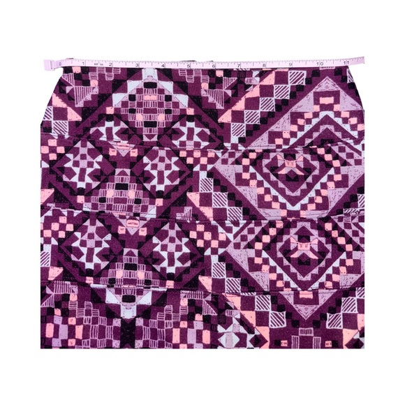 Geometric patterned skirt - Picture 4 of 5